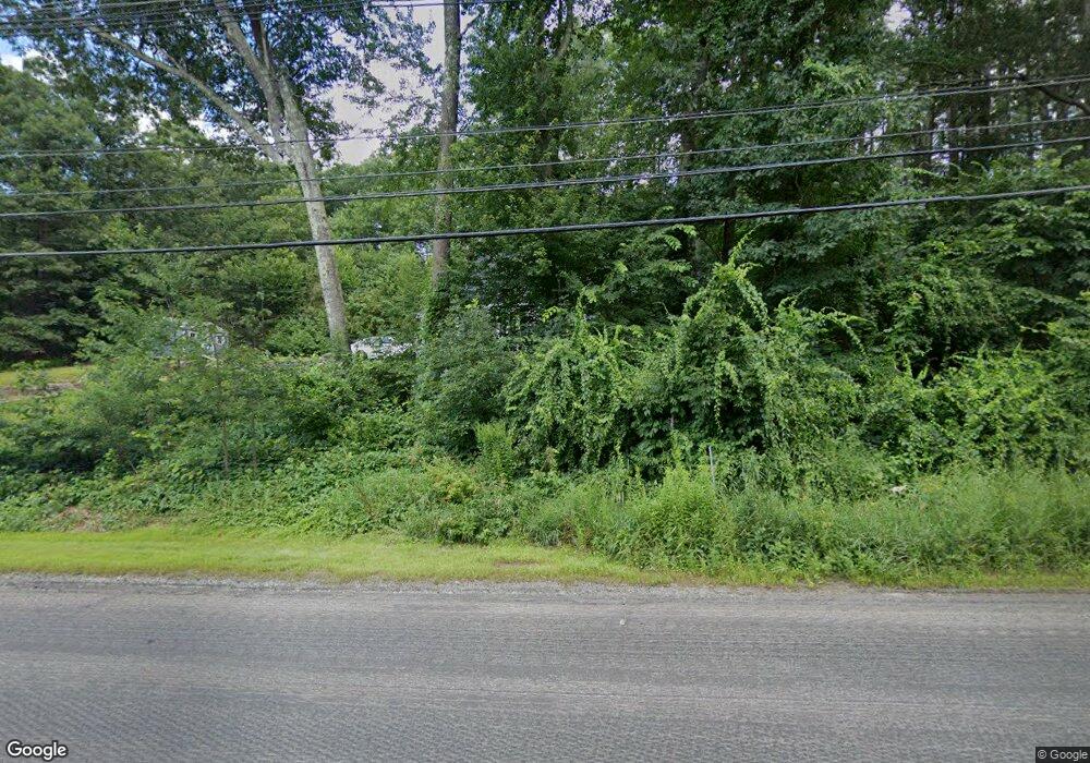 863 Bridge St, Pelham, NH 03076 - photo 1