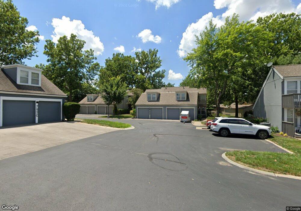 7924 Halsey St, Lenexa, KS 66215 - photo 1