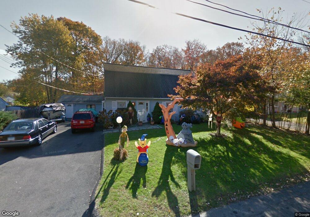 24 Grove Place, Danbury, CT 06810 - photo 1