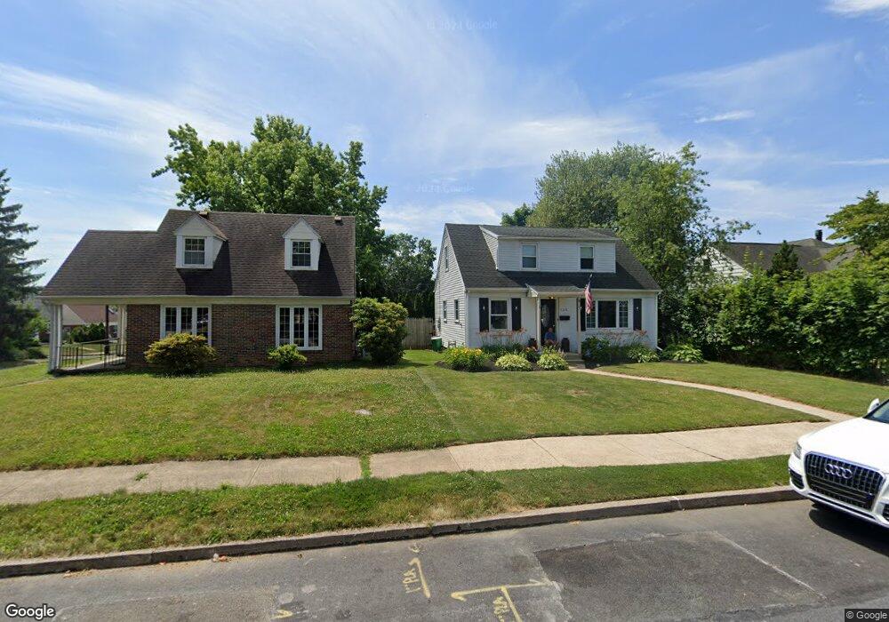 2328 W Fairview St unit 2332, Allentown, PA 18104 - photo 1