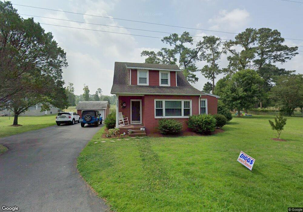 1507 Dandy Loop Rd, Yorktown, VA 23692 - photo 1