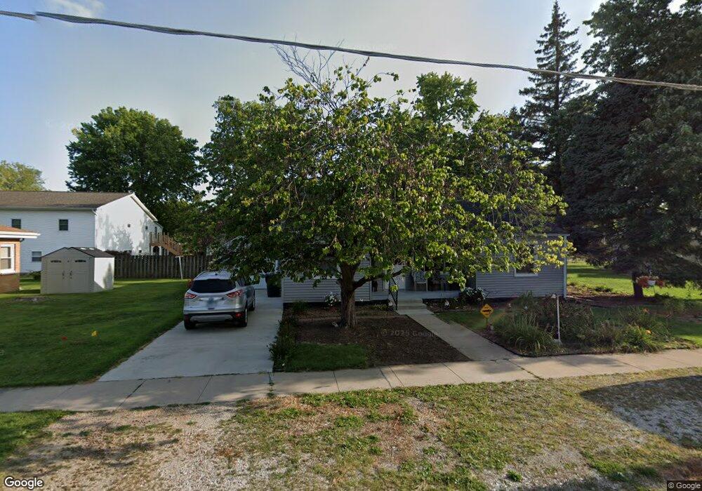 505 E Daggy St, Tuscola, IL 61953 - photo 1