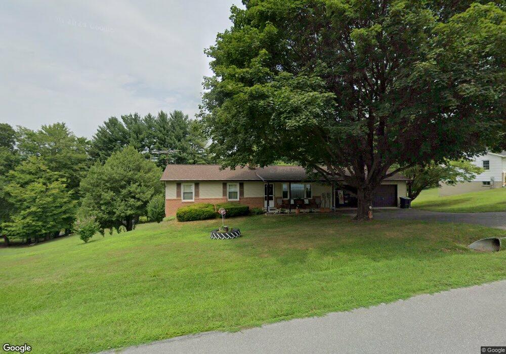 10986 Horseshoe Dr, Frederick, MD 21701 - photo 1