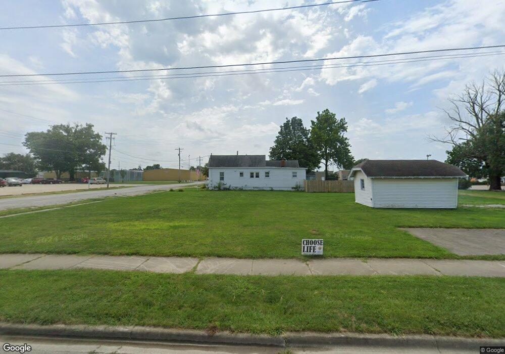 1001 W Jefferson Ave, Effingham, IL 62401 - photo 1