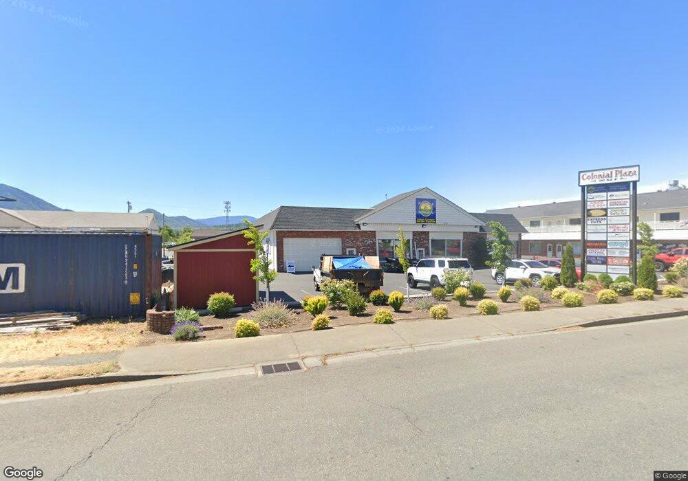 545 NE E St, Grants Pass, OR 97526 - photo 1