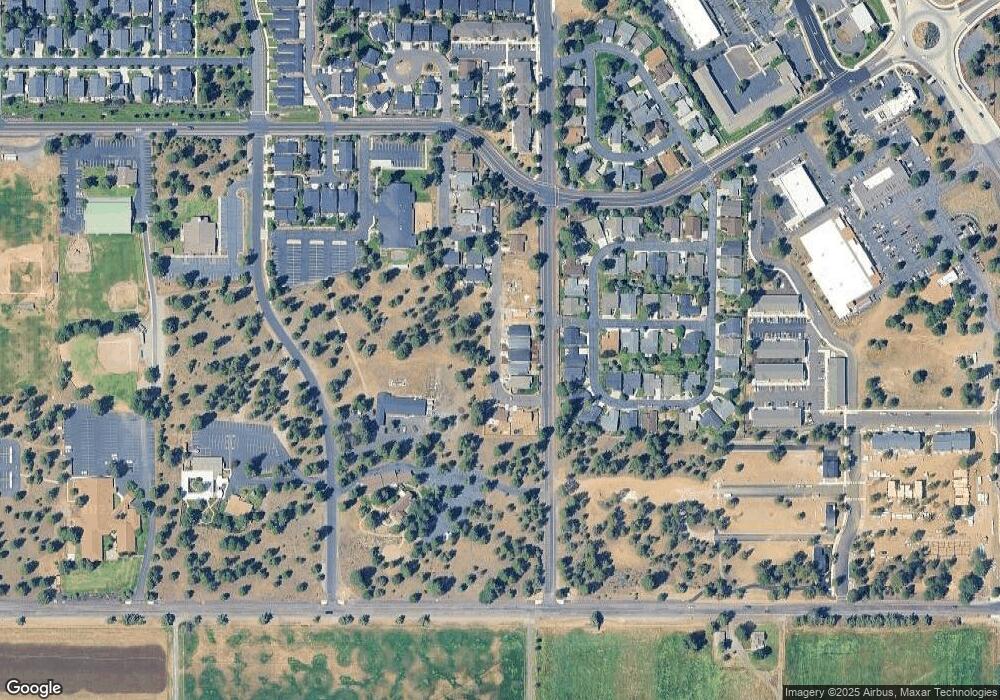 332 N Desert Rose Loop, Sisters, OR 97759 - photo 1