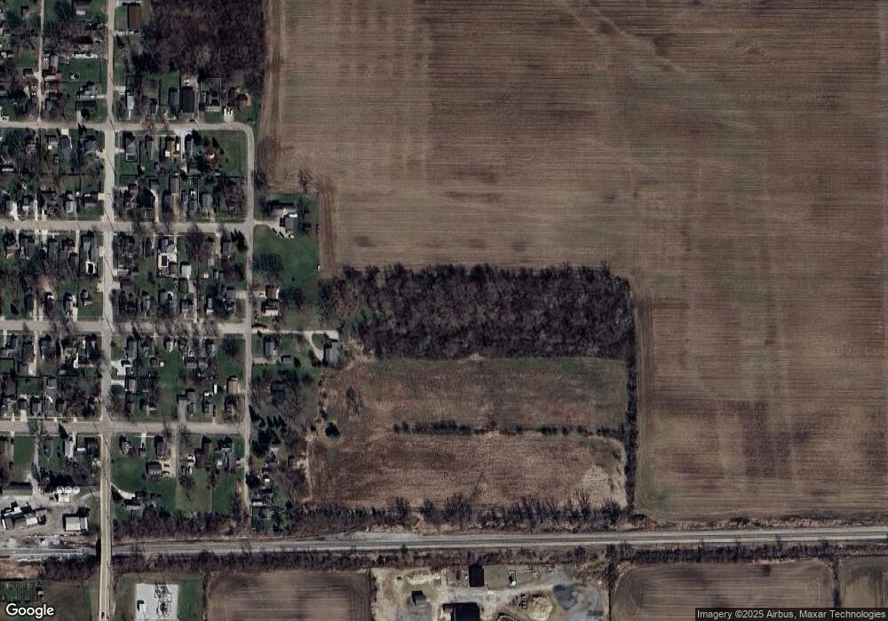 301 Sycamore St E, Three Oaks, MI 49128 - photo 1