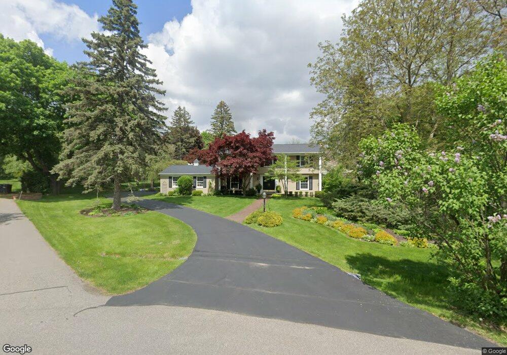3870 Burning Tree Dr, Bloomfield Hills, MI 48302 - photo 1
