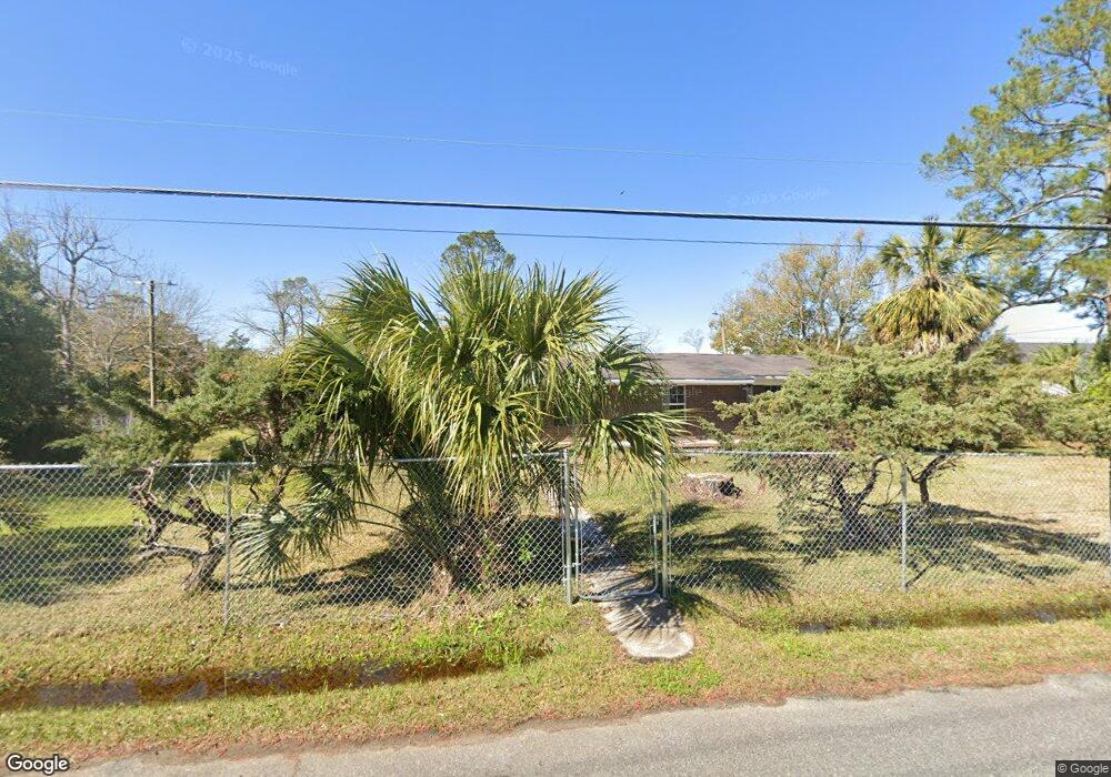 215 N Pine St, Adel, GA 31620 - photo 1