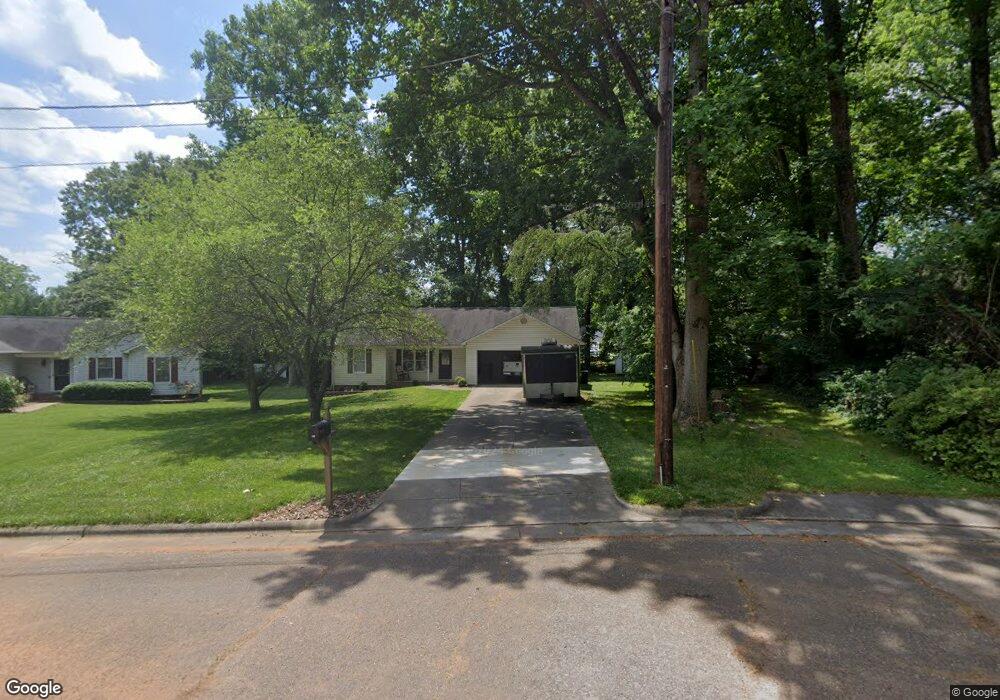 904 Brookwood Ct, Statesville, NC 28677 - photo 1