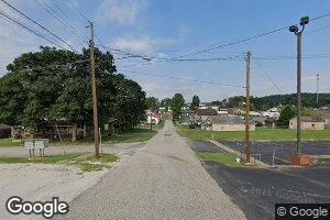 122 Sycamore St, Hamlin, WV 25523