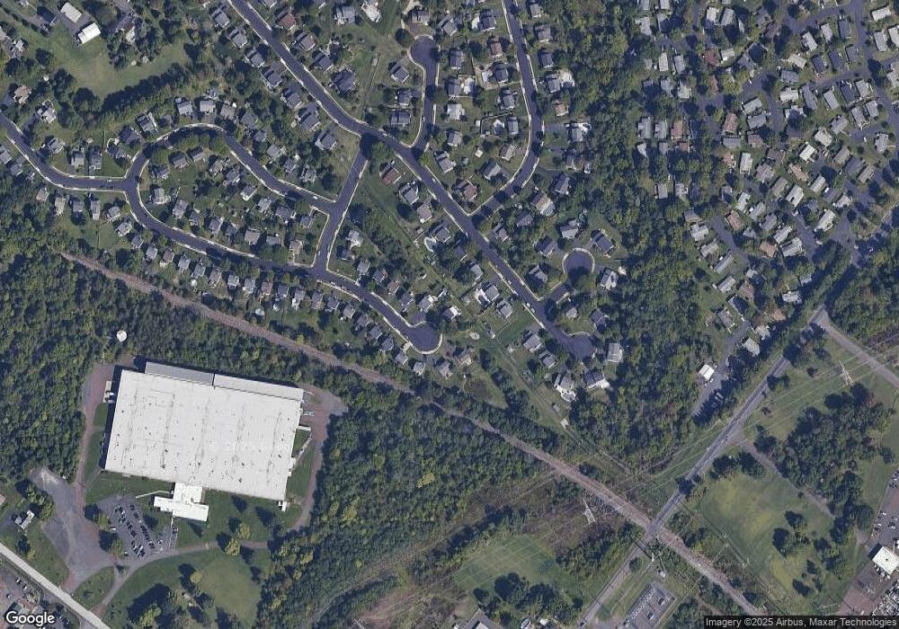 140 Hedgerow Dr, Souderton, PA 18964 - photo 1