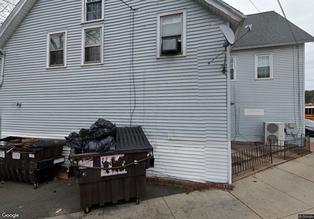 489 Middle Turnpike E, Manchester, CT 06040 - photo 1