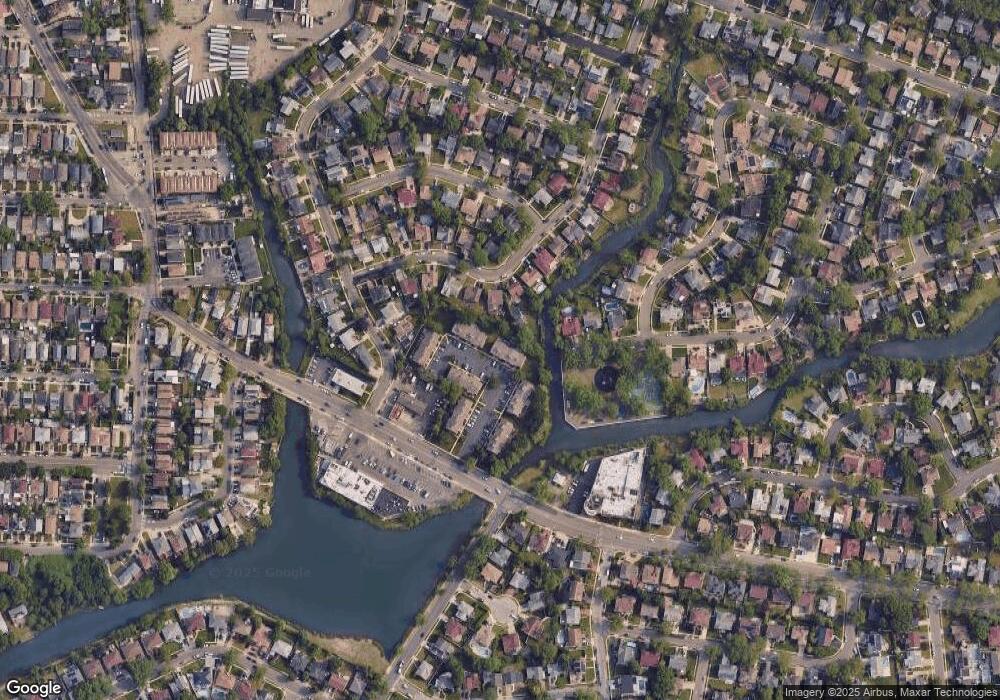 15 Vanderbilt Way, Valley Stream, NY 11581 - photo 1