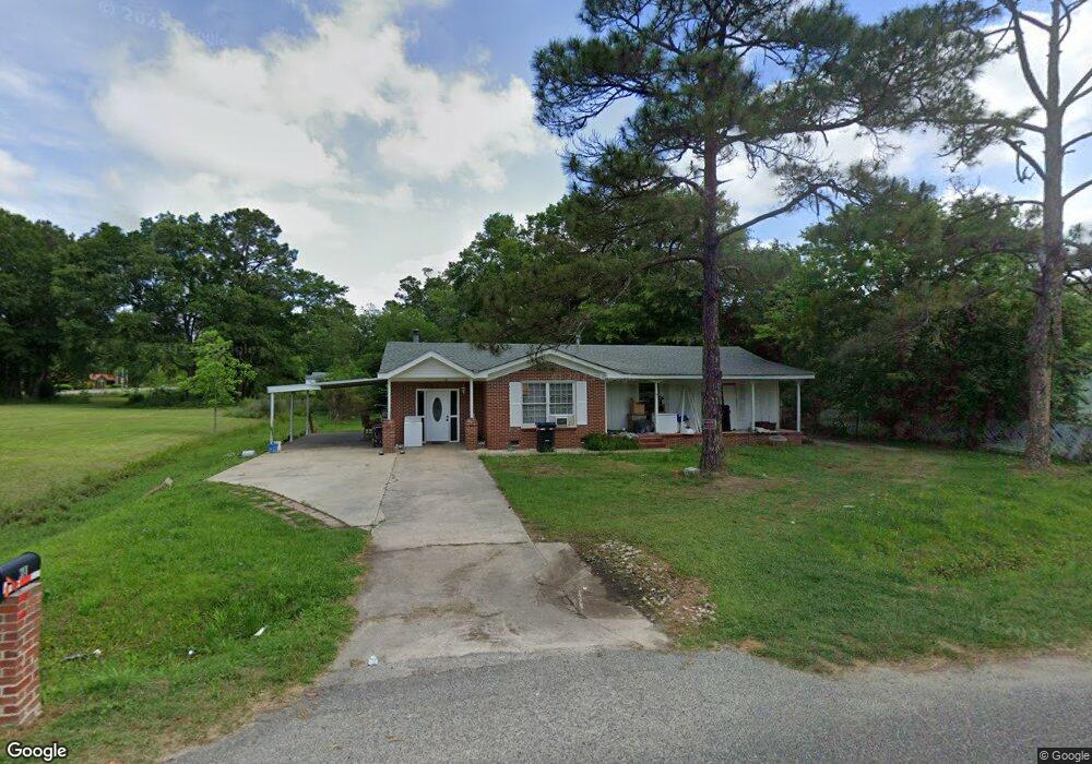 314 E Alapaha St, Fitzgerald, GA 31750 - photo 1