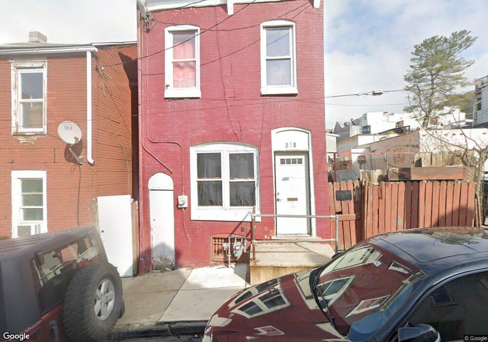 541 Maple St, Reading, PA 19602 - photo 1