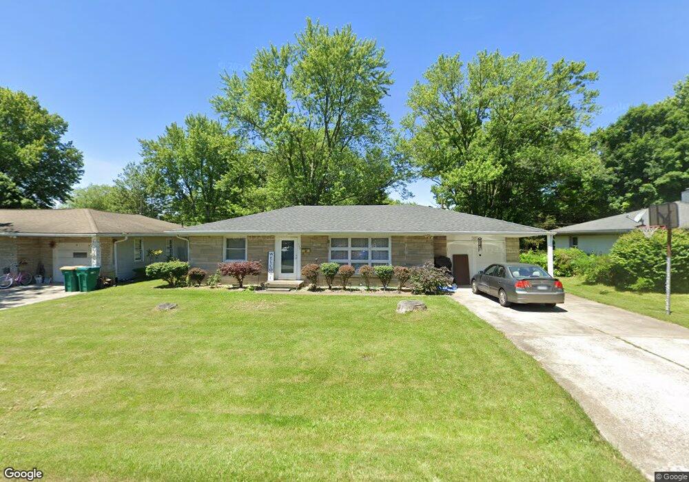 320 Southmore St, Plainfield, IN 46168 - photo 1