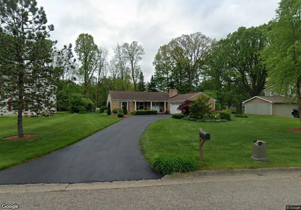 5349 Pinewood Dr, Flushing, MI 48433 - photo 1