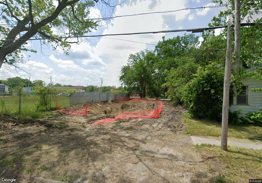 1911 N Vernon Ave, Flint, MI 48506 - photo 1