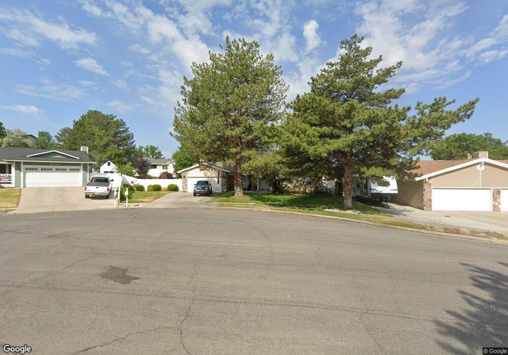 8642 S Cessna Cir, Sandy, UT 84093 - photo 1