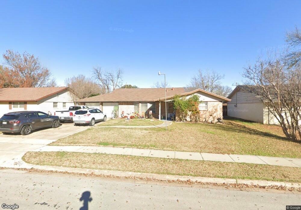 5320 Susan Lee Ln, North Richland Hills, TX 76180 - photo 1