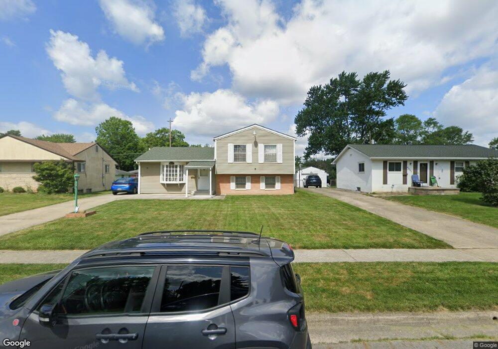 4489 Blythe Rd, Columbus, OH 43224 - photo 1