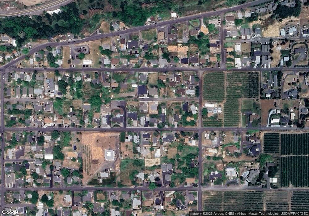 2632 E 11th St, the Dalles, OR 97058 - photo 1