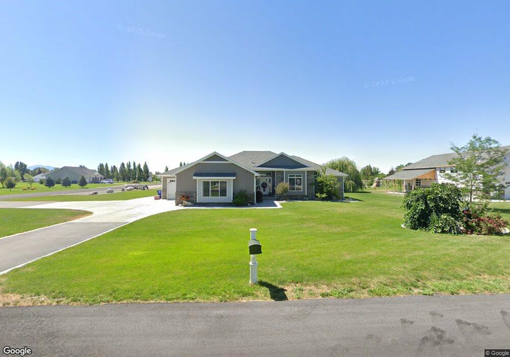 537 W 55 S, Blackfoot, ID 83221 - photo 1