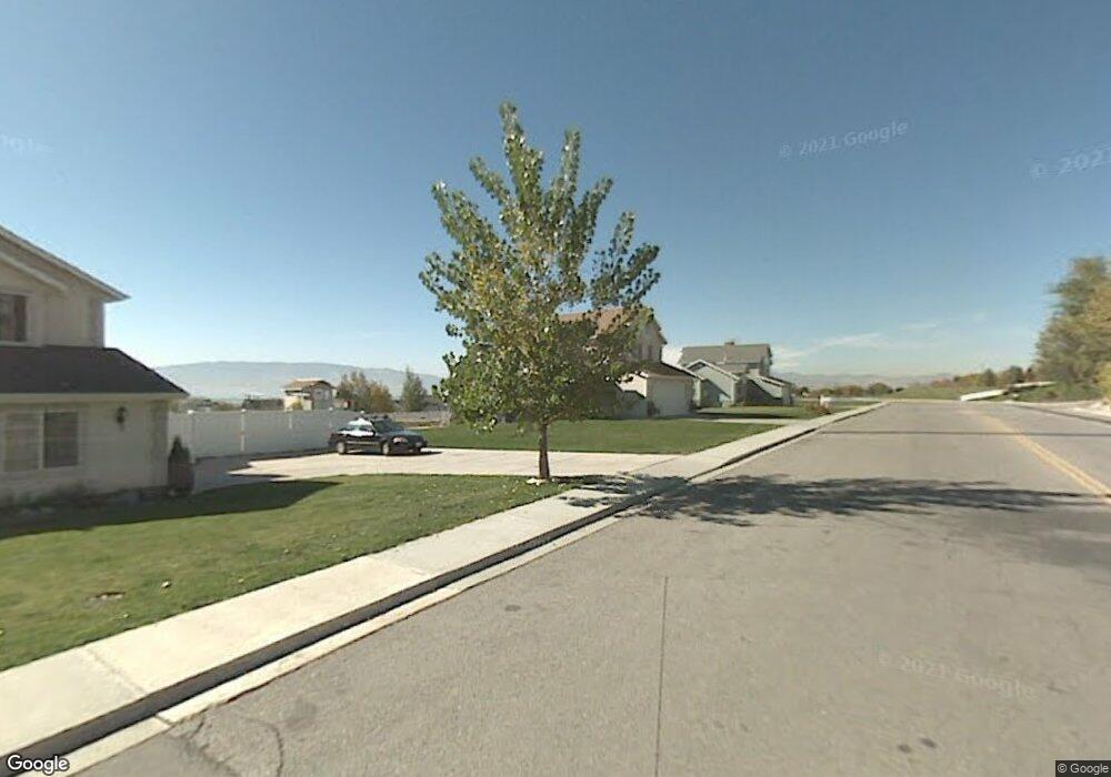 1438 E Murdock Dr, Pleasant Grove, UT 84062 - photo 1