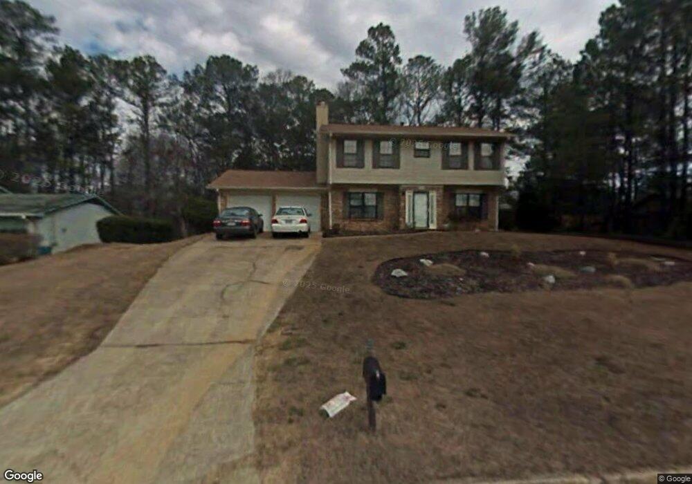 5918 Bobbin Ln, Lithonia, GA 30058 - photo 1