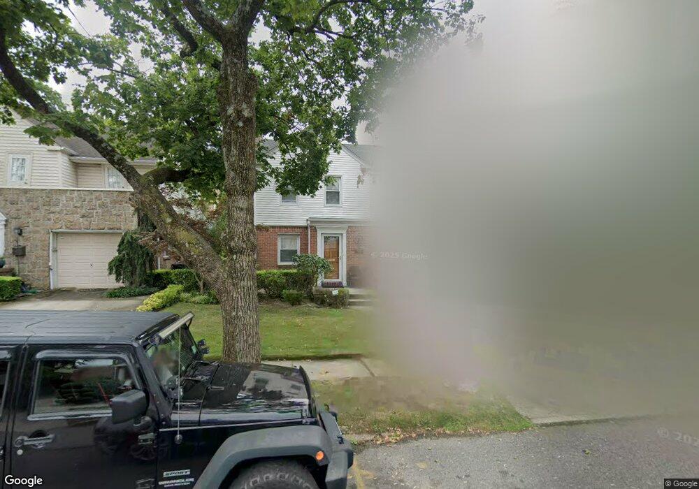 18544 80th Rd, Jamaica, NY 11432 - photo 1