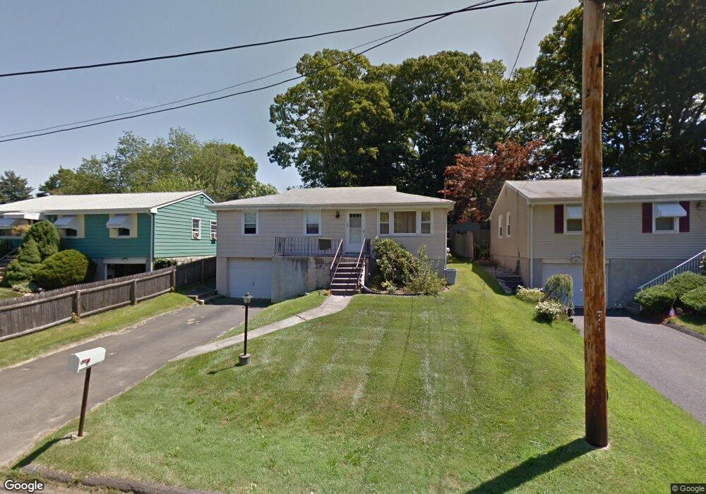 107 Mohawk Drive Extension, West Haven, CT 06516 - photo 1