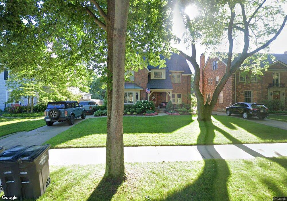 514 University Place, Grosse Pointe, MI 48230 - photo 1