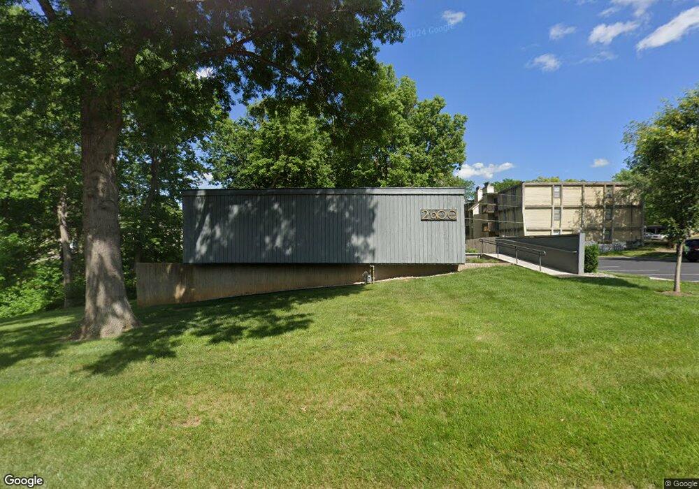 2900 SW MacVicar Ave, Topeka, KS 66611 - photo 1