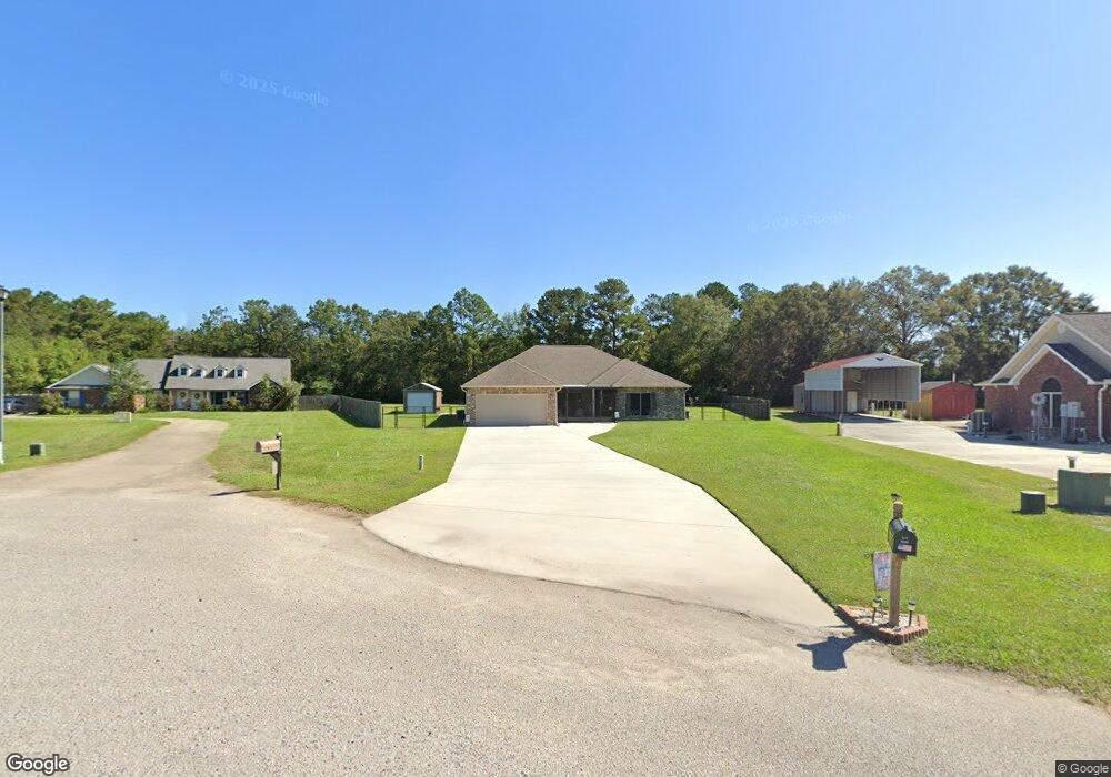 106 Apache Dr, Picayune, MS 39466 - photo 1
