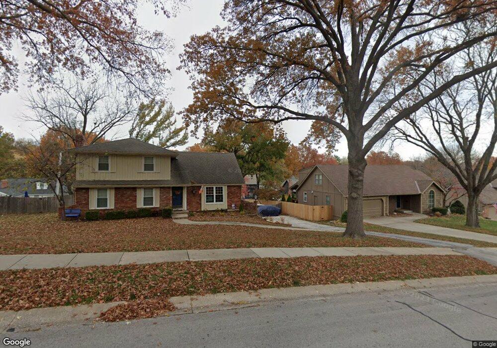 10618 W 52nd Cir, Shawnee, KS 66203 - photo 1