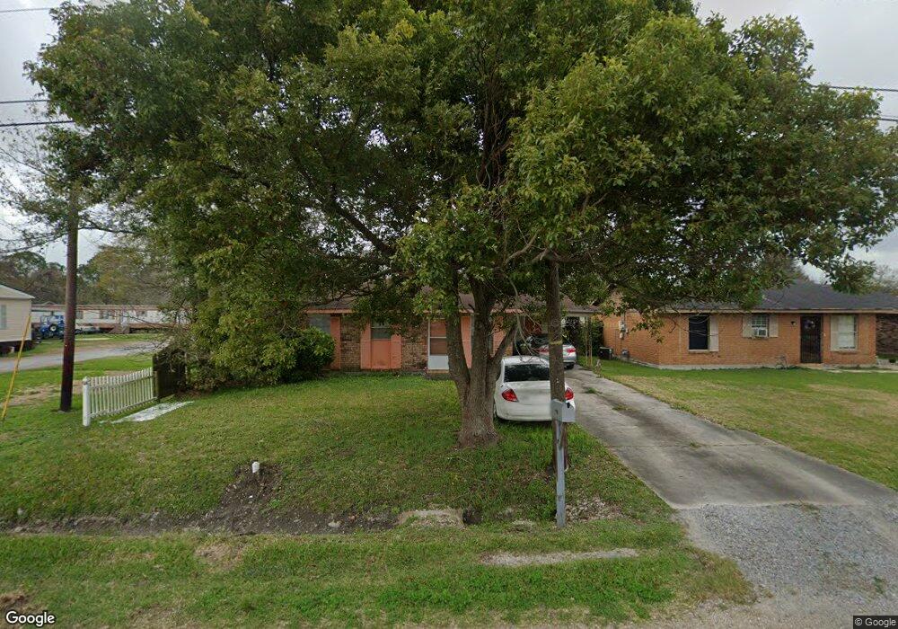 406 Calhoun St, New Iberia, LA 70560 - photo 1