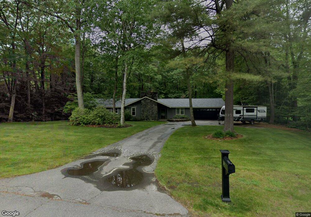 29 Wedgewood Dr, Londonderry, NH 03053 - photo 1