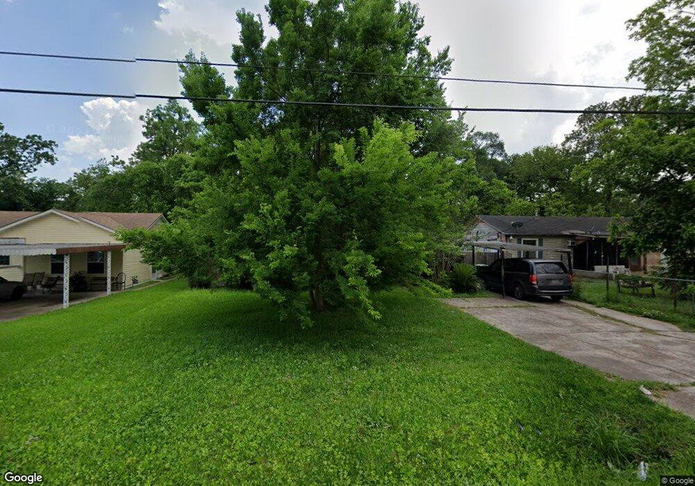 7414 W Knoll St, Houston, TX 77028 - photo 1