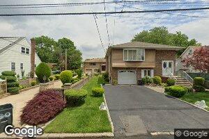 30 Henry St, Moonachie, NJ 07074