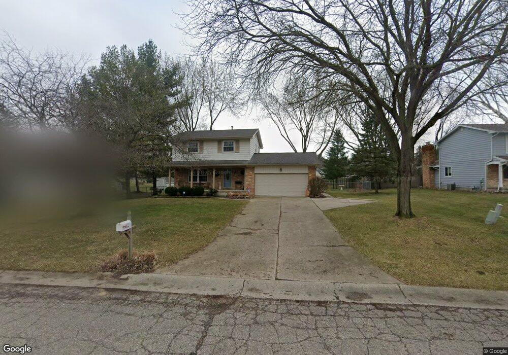 1239 Stonehenge Rd, Flint, MI 48532 - photo 1