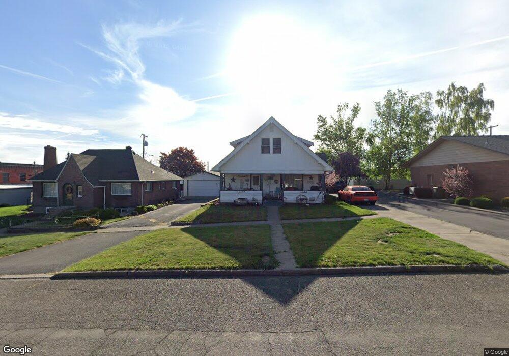 127 N Broadway St, Tekoa, WA 99033 - photo 1