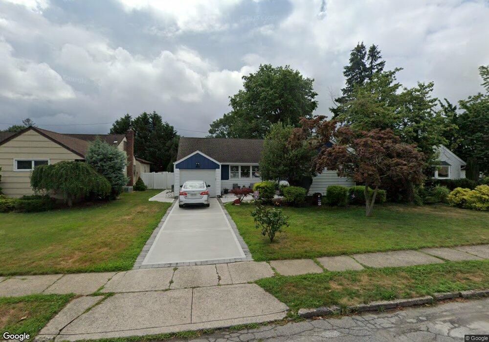 1007 Olympia Rd, North Bellmore, NY 11710 - photo 1