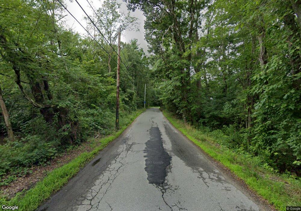 10008 Burnt Swamp Rd, Cumberland, RI 02864 - photo 1