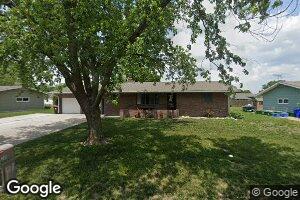 208 Maple St, Moundridge, KS 67107