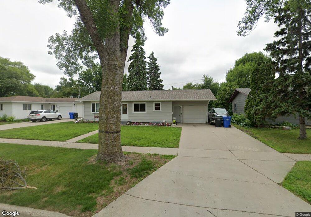 114 28th Ave N, Fargo, ND 58102 - photo 1