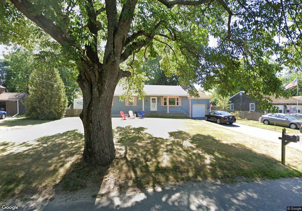 5 Laurel Ln, Warren, RI 02885 - photo 1