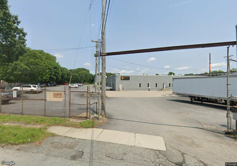 1425 Cranston St, Cranston, RI 02920 - photo 1