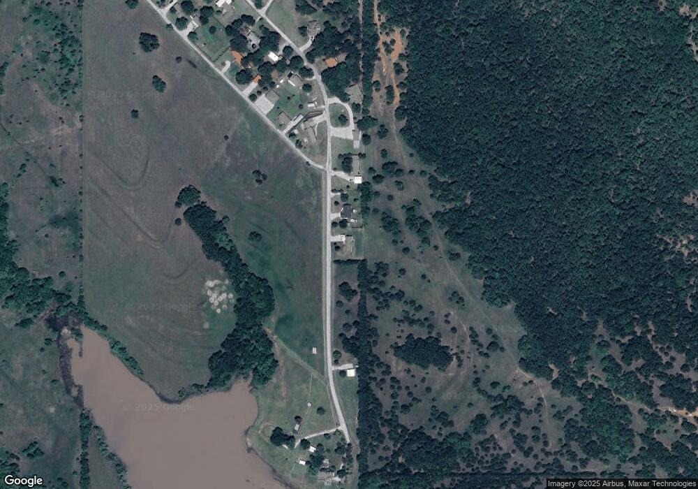 559 Hampton Rd, Ardmore, OK 73401 - photo 1