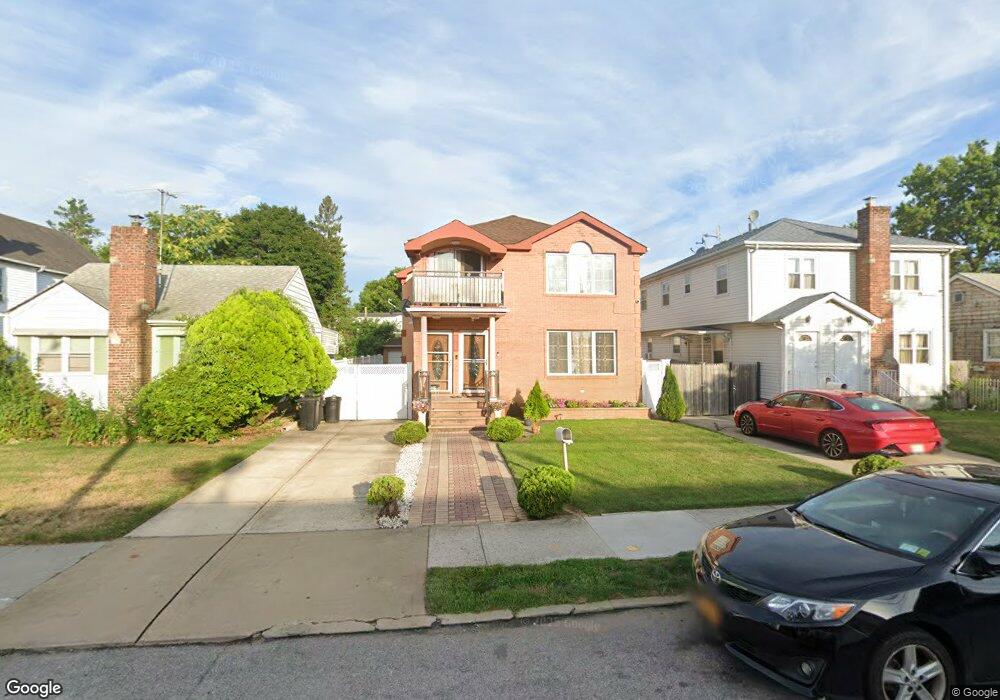 8518 241st St, Bellerose, NY 11426 - photo 1